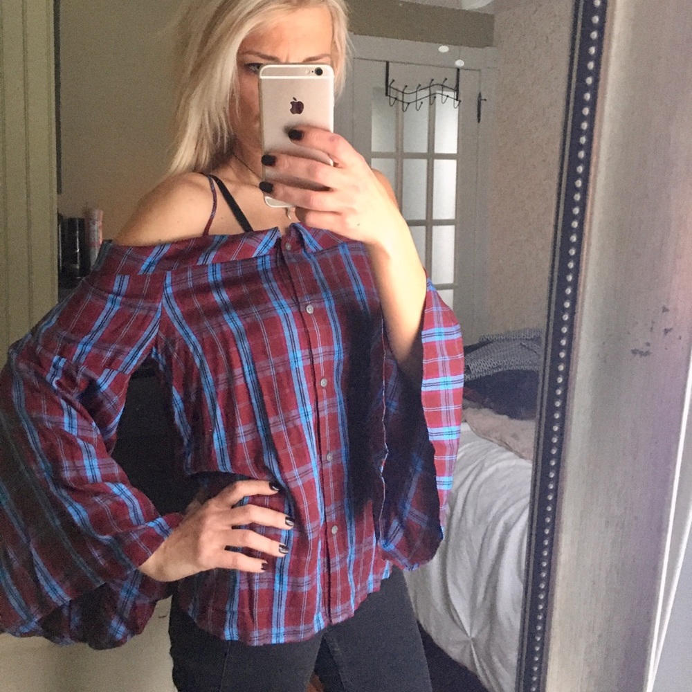 New!✨LOFT Plaid Off Shoulder Blouse